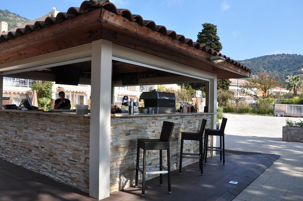 Hotel De La Plage Le Lavandou Buitenkant foto